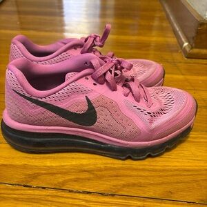 Nike Women's Athletic Shoes in Pink and Black